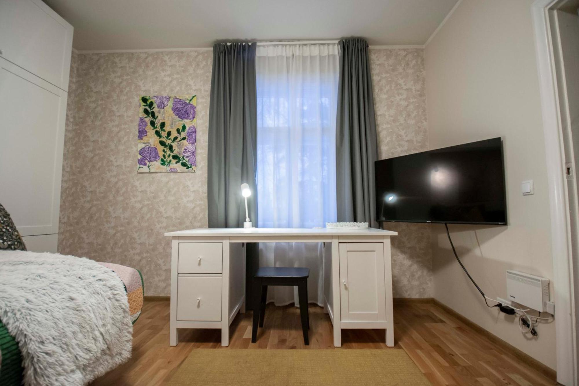 Karlovaidyll 7 - Homey Apartment With Free Parking! Tartu Exterior photo